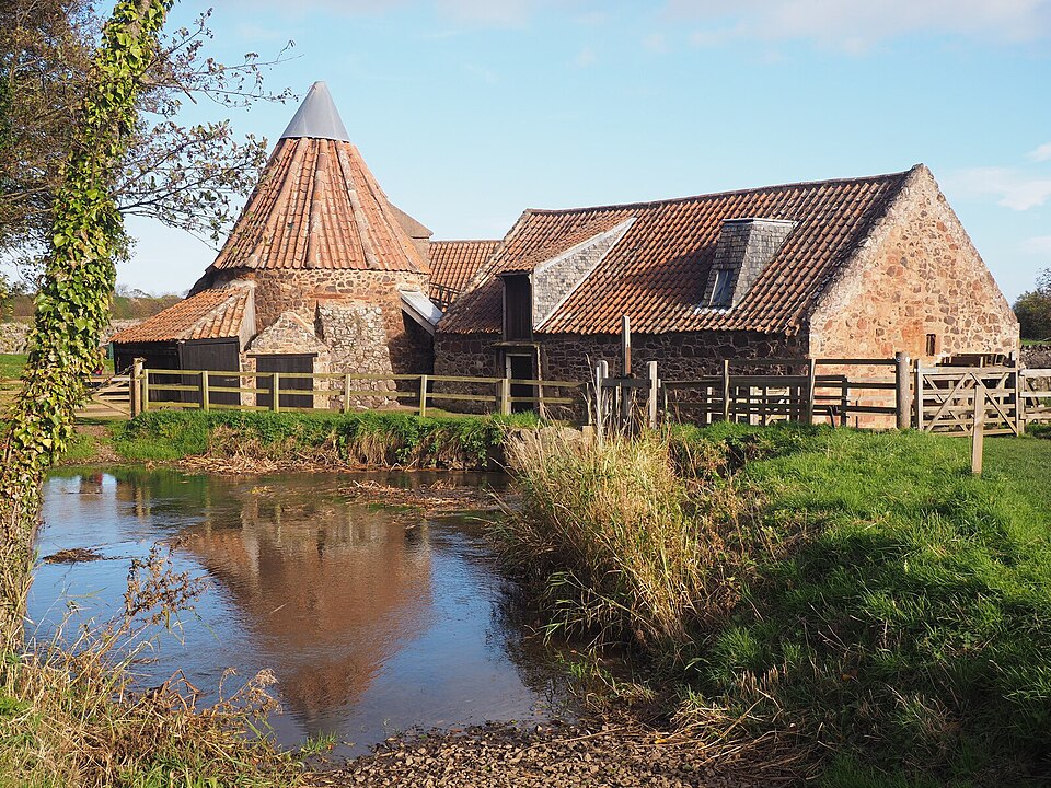 Preston Mill & Phantassie Doocot